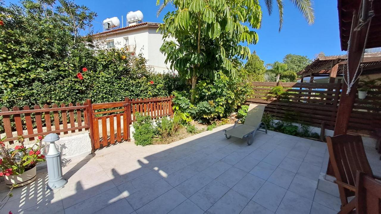 Relaxing Seaside Manors Apartment ลาร์นาคา ภายนอก รูปภาพ