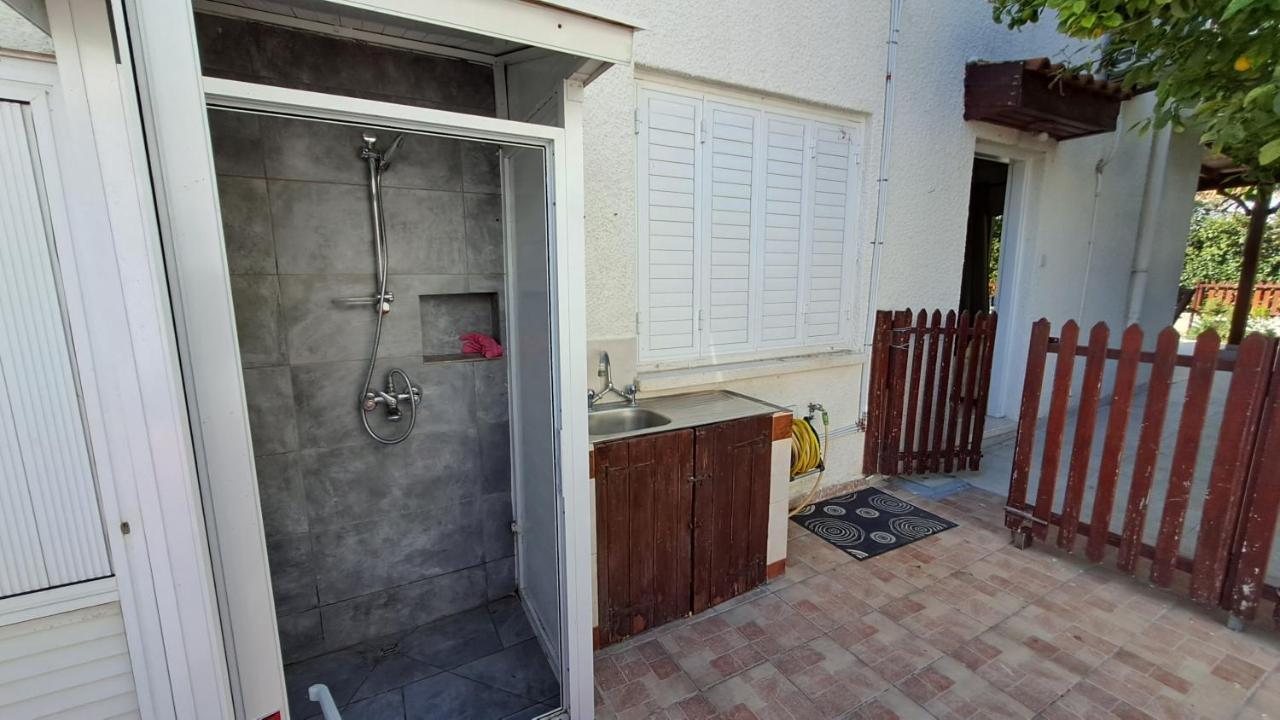 Relaxing Seaside Manors Apartment ลาร์นาคา ภายนอก รูปภาพ
